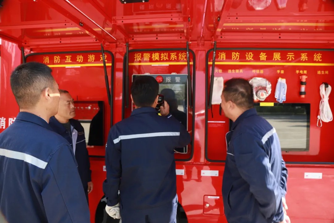 专业支撑专业 | 2024年全国消防宣传月，永利皇宫官网宣传消防车助力全民消防能力提升