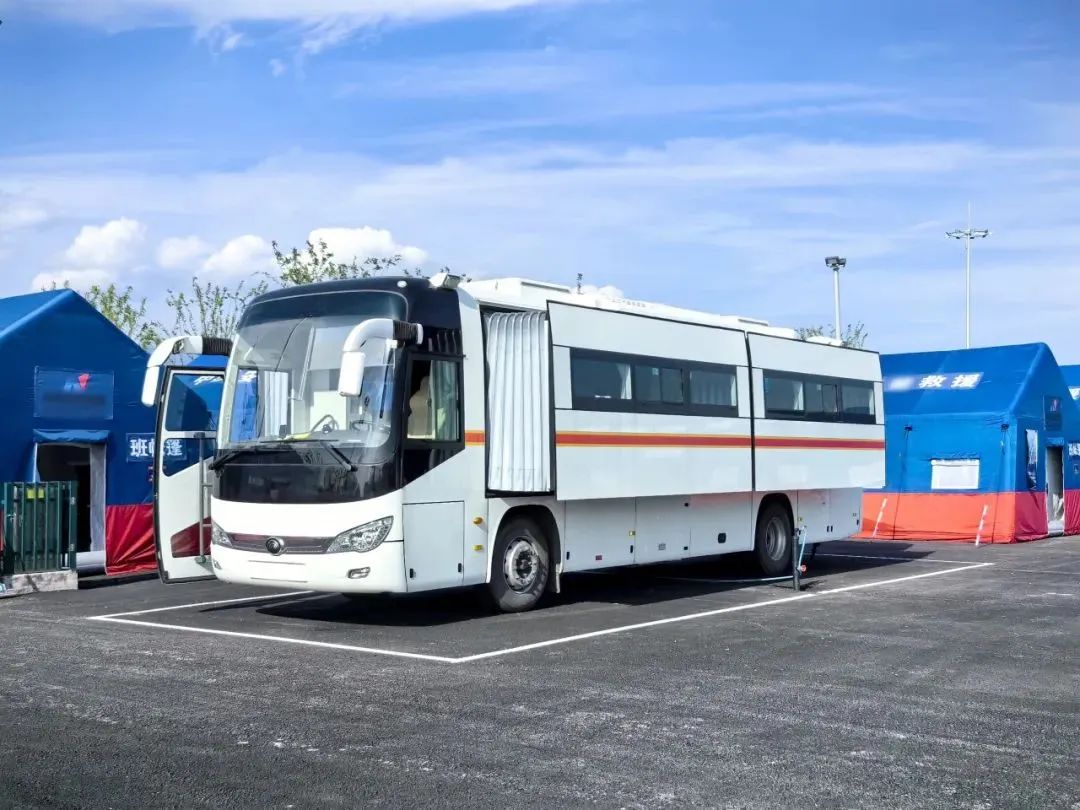 紧急集结！永利皇宫官网应急救援车辆参演“应急使命·2024”联合救援演习！