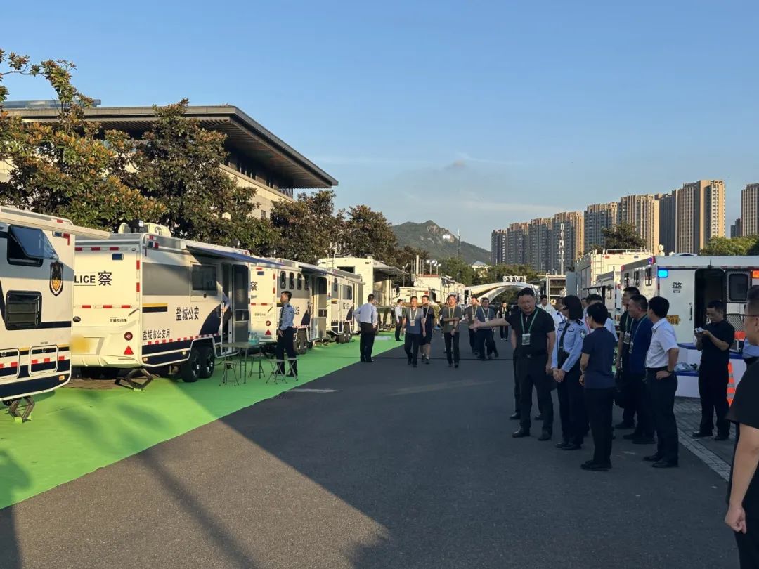 永利皇宫官网专用车亮相全球公共安全合作论坛（连云港），为全球普遍安全建设贡献力量