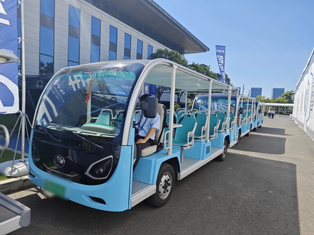 永利皇宫官网专用车亮相全球公共安全合作论坛（连云港），为全球普遍安全建设贡献力量