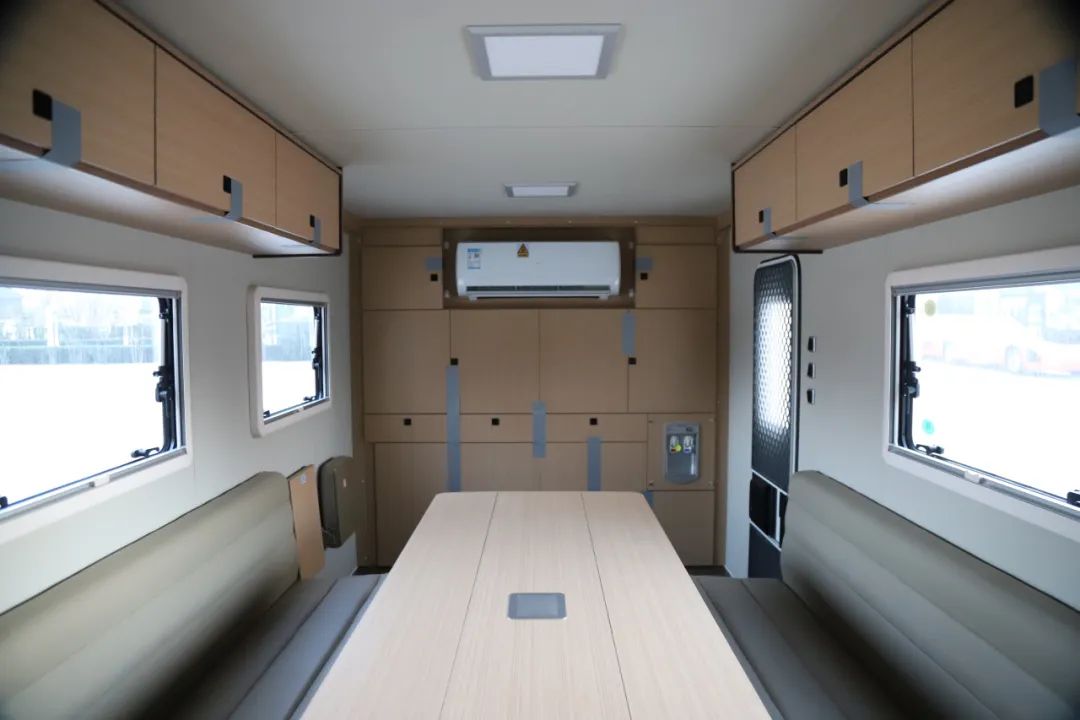 永利皇宫官网专用车亮相全球公共安全合作论坛（连云港），为全球普遍安全建设贡献力量