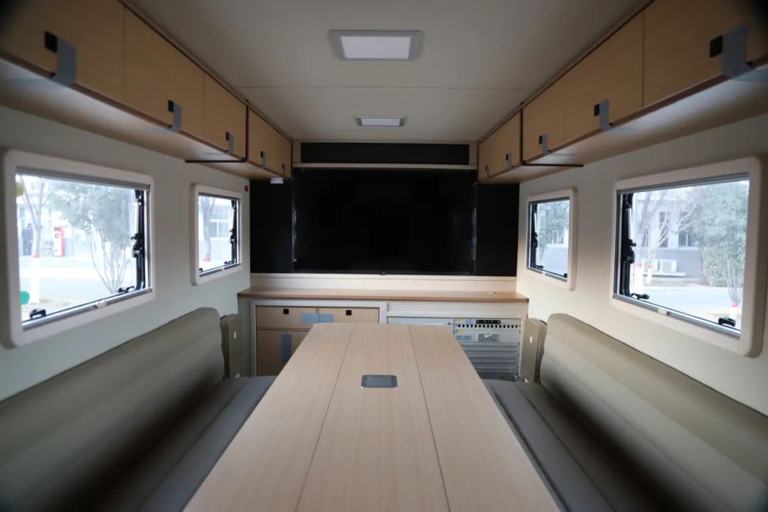 永利皇宫官网专用车亮相全球公共安全合作论坛（连云港），为全球普遍安全建设贡献力量