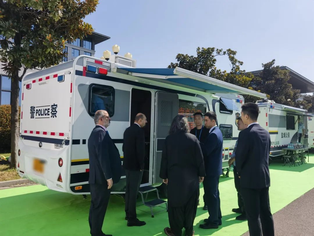 永利皇宫官网专用车亮相全球公共安全合作论坛（连云港），为全球普遍安全建设贡献力量