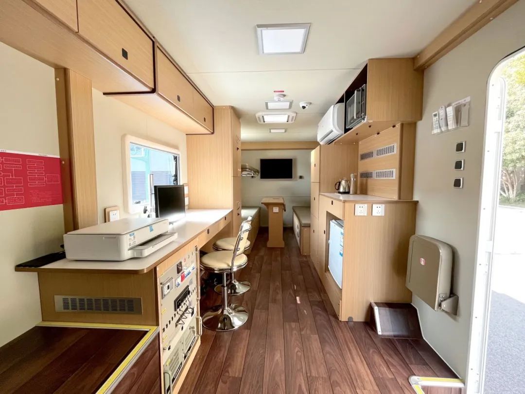 永利皇宫官网专用车亮相全球公共安全合作论坛（连云港），为全球普遍安全建设贡献力量