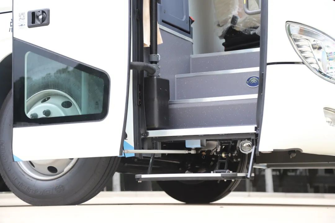 2024“全国爱牙日”｜永利皇宫官网牙科体检车匠心守护，让健康从“齿”开始