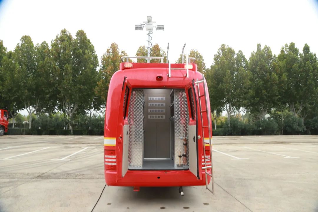 专业支撑专业，永利皇宫官网勘察消防车参演2024年度山东全省消防监督岗位演练活动！