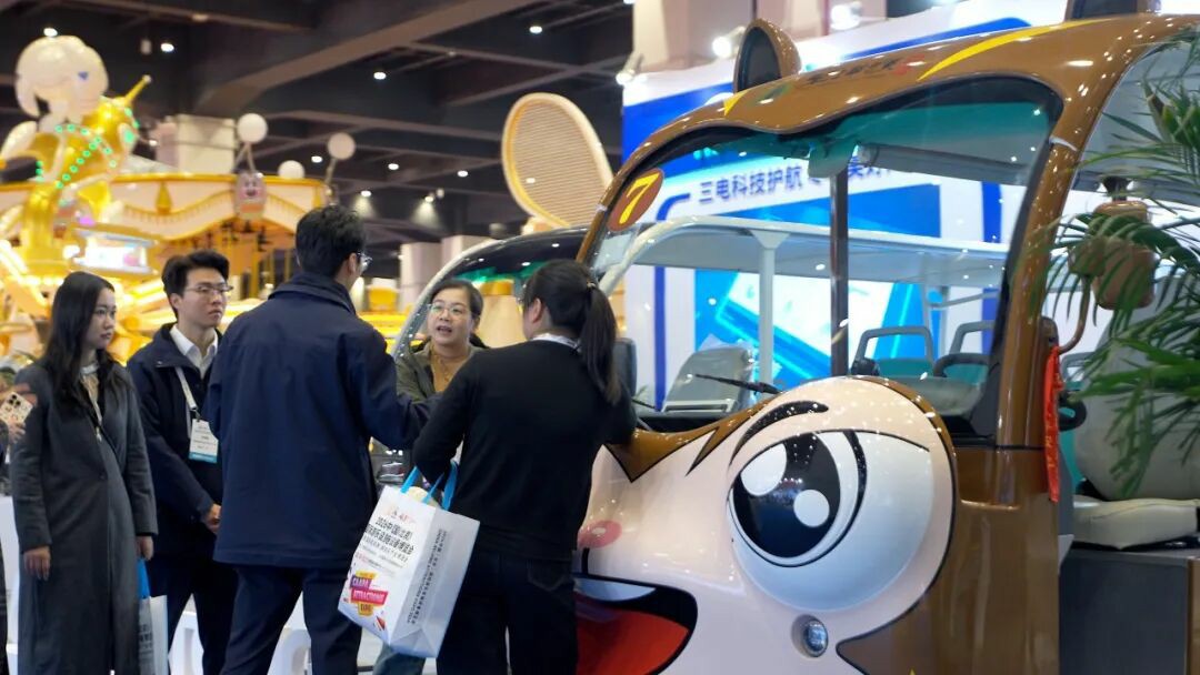 智趣出行，悦动未来！永利皇宫官网观光车亮相2025中国（郑州）旅游休闲娱乐产业博览会