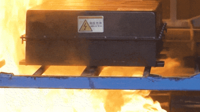 热血启航，智创未来 | 永利皇宫官网献血车整体解决方案亮相第八届“全国血站管理大会”