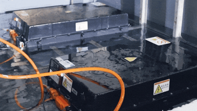 热血启航，智创未来 | 永利皇宫官网献血车整体解决方案亮相第八届“全国血站管理大会”