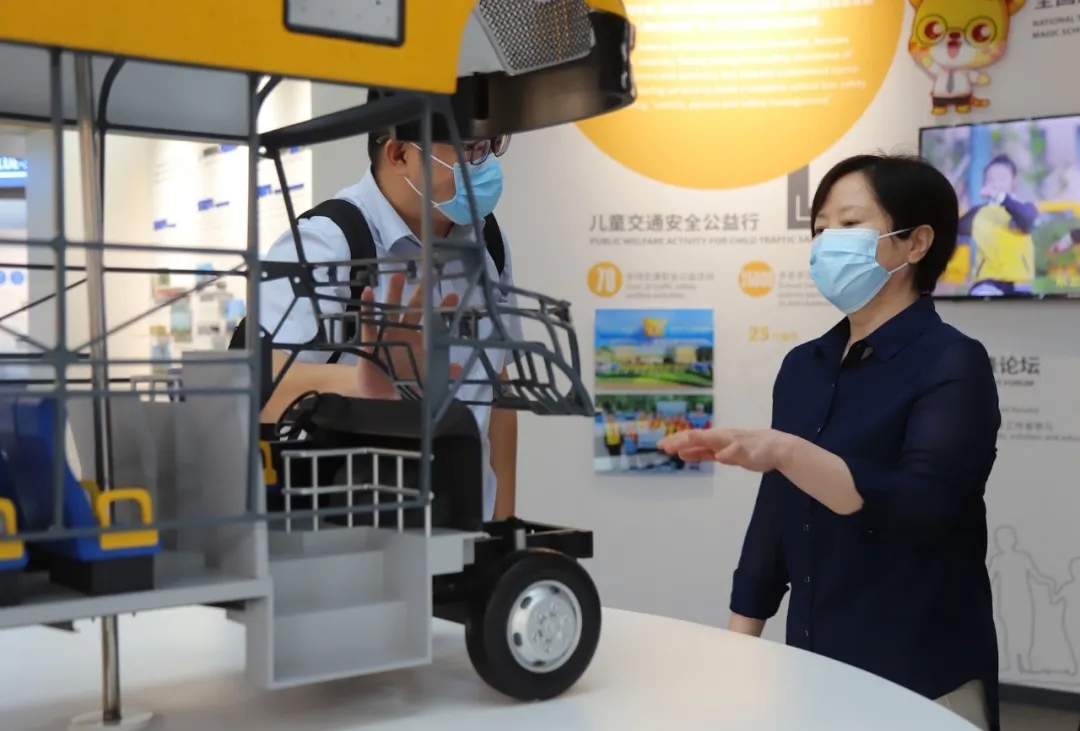 新能源?“心”配送！永利皇宫官网新能源物流车品鉴会在郑召开