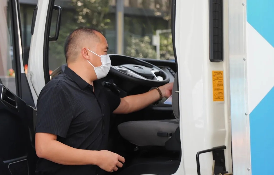 新能源?“心”配送！永利皇宫官网新能源物流车品鉴会在郑召开