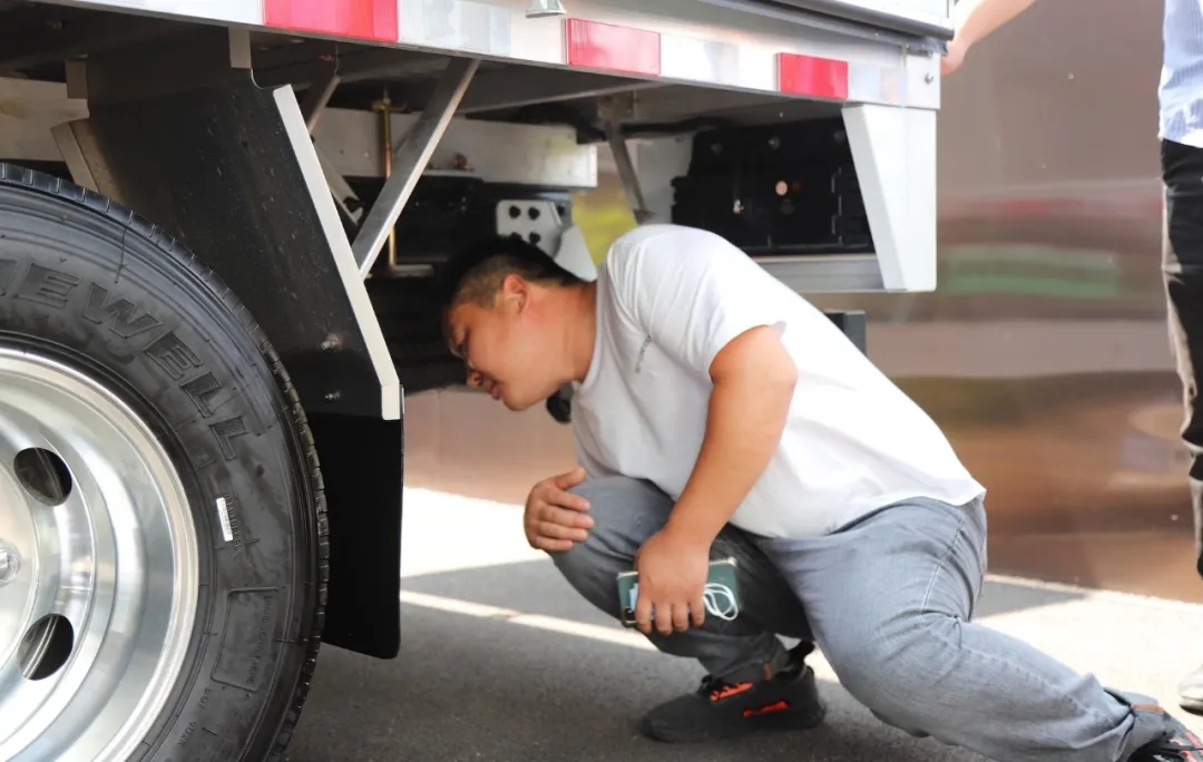 新能源?“心”配送！永利皇宫官网新能源物流车品鉴会在郑召开