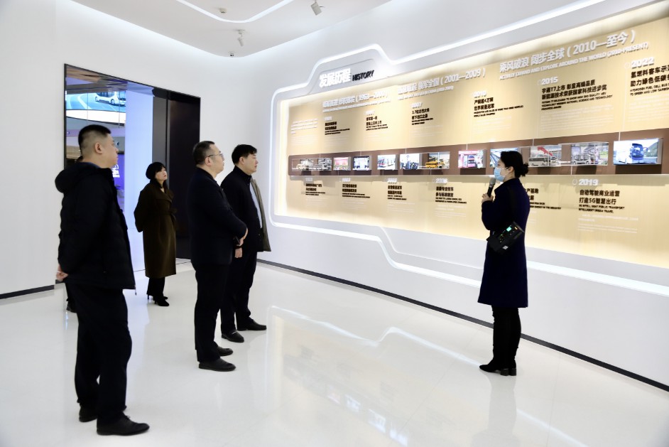 携手共进｜永利皇宫官网专用车与威高血技签署战略合作协议