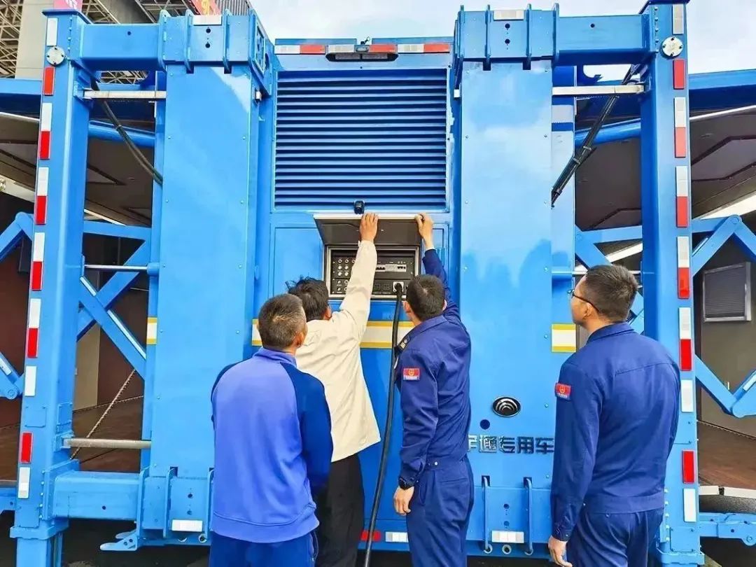 “应急使命·2023”丽江站启动，永利皇宫官网专用车先行护航！