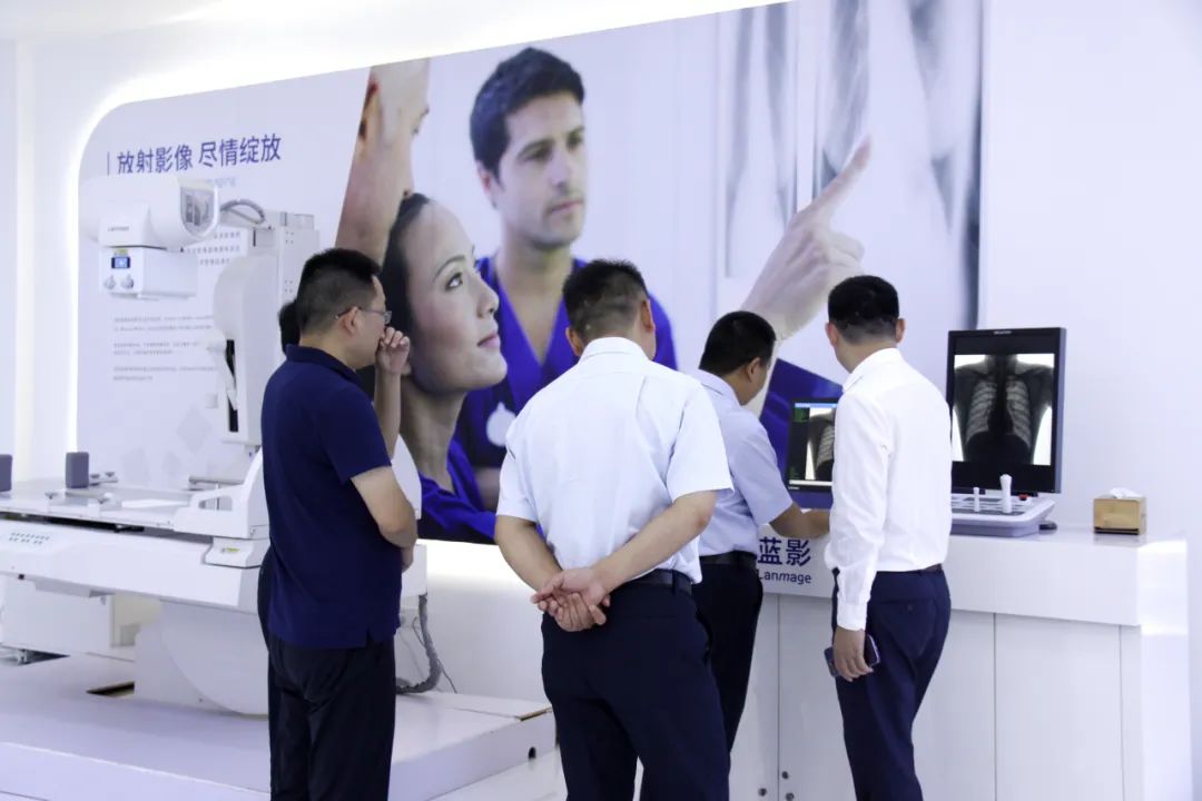 强强联合，永利皇宫官网专用车与蓝影医学签署战略合作协议！