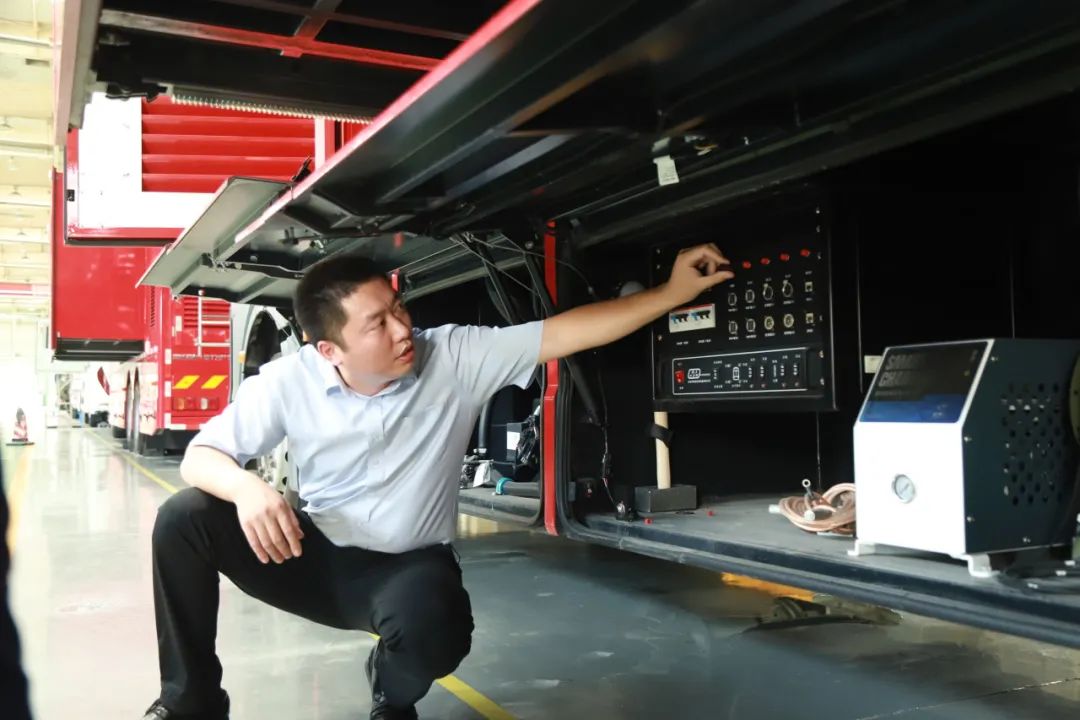 “迎酷暑 练本领”，永利皇宫官网专用车专项服务能力提升活动正在进行！