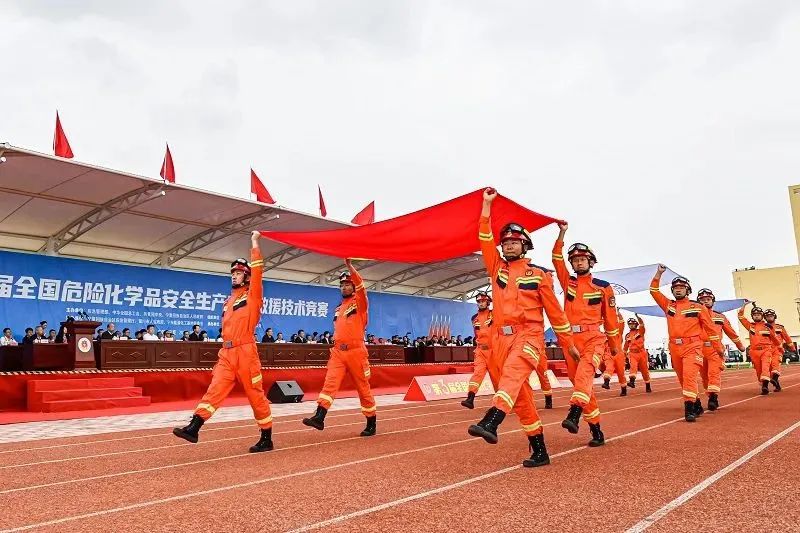 永利皇宫官网应急救援车辆惊艳亮相第三届全国危化救援技术竞赛展！