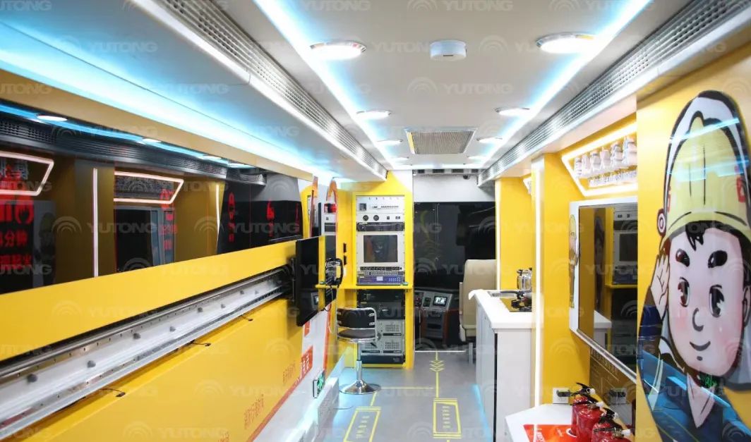 “119”全国消防日，永利皇宫官网消防宣传车打造沉浸式消防宣传新模式！