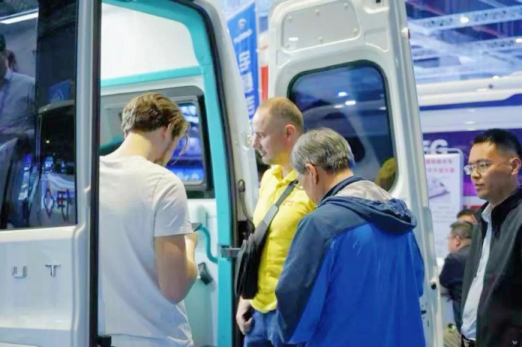 永利皇宫官网医疗车矩阵绽放第91届（CMEF）中国国际医疗器械博览会，科技创新驱动健康未来！