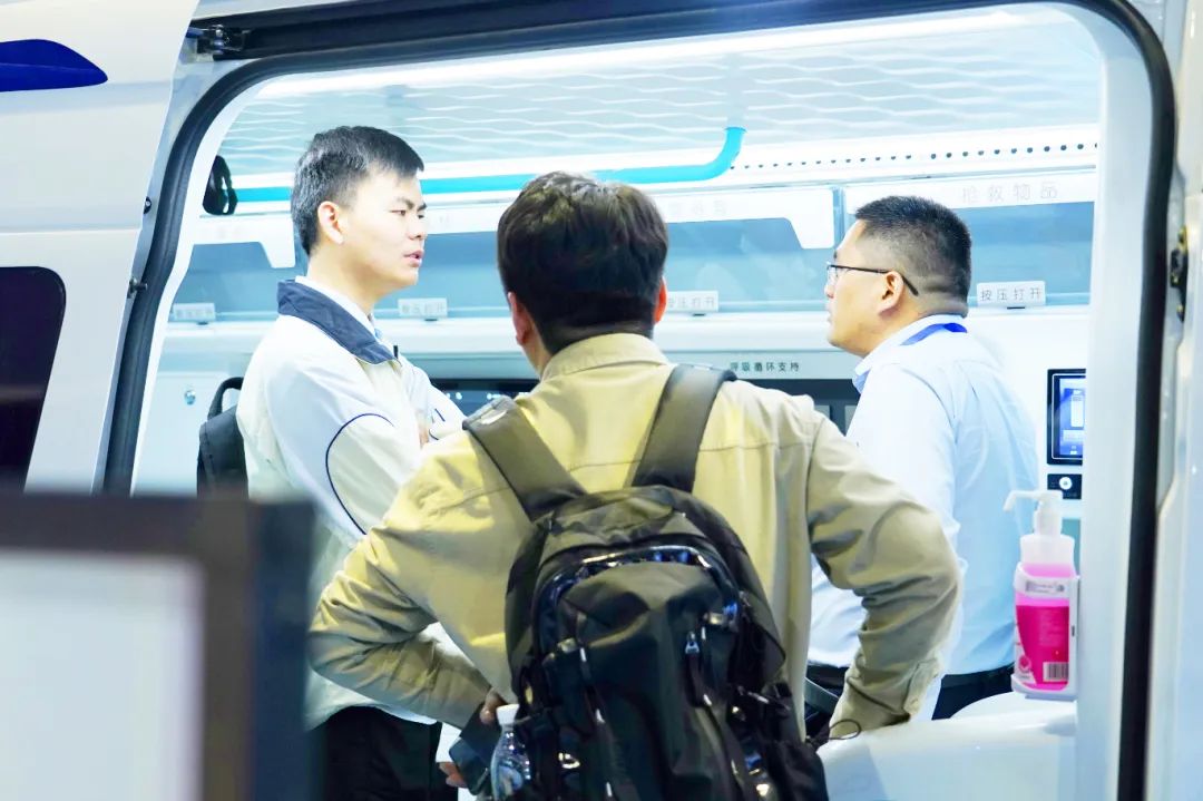 永利皇宫官网医疗车矩阵绽放第91届（CMEF）中国国际医疗器械博览会，科技创新驱动健康未来！