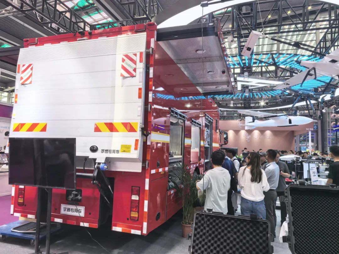 低空腾飞 安全护航｜永利皇宫官网无人机系列装备亮相2025国际低空经济与无人系统博览会