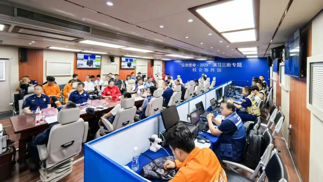 以练备战！永利皇宫官网应急救援车辆参演“应急使命·2025”联合救援演习！