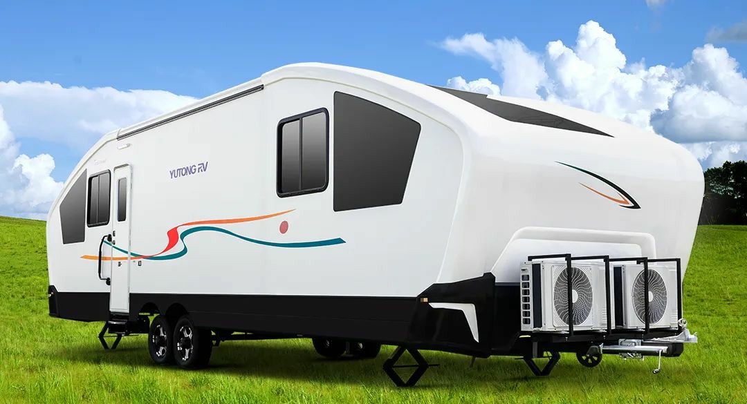 赛里木湖畔的“风景之屋”：永利皇宫官网移动民宿开启沉浸式旅行体验